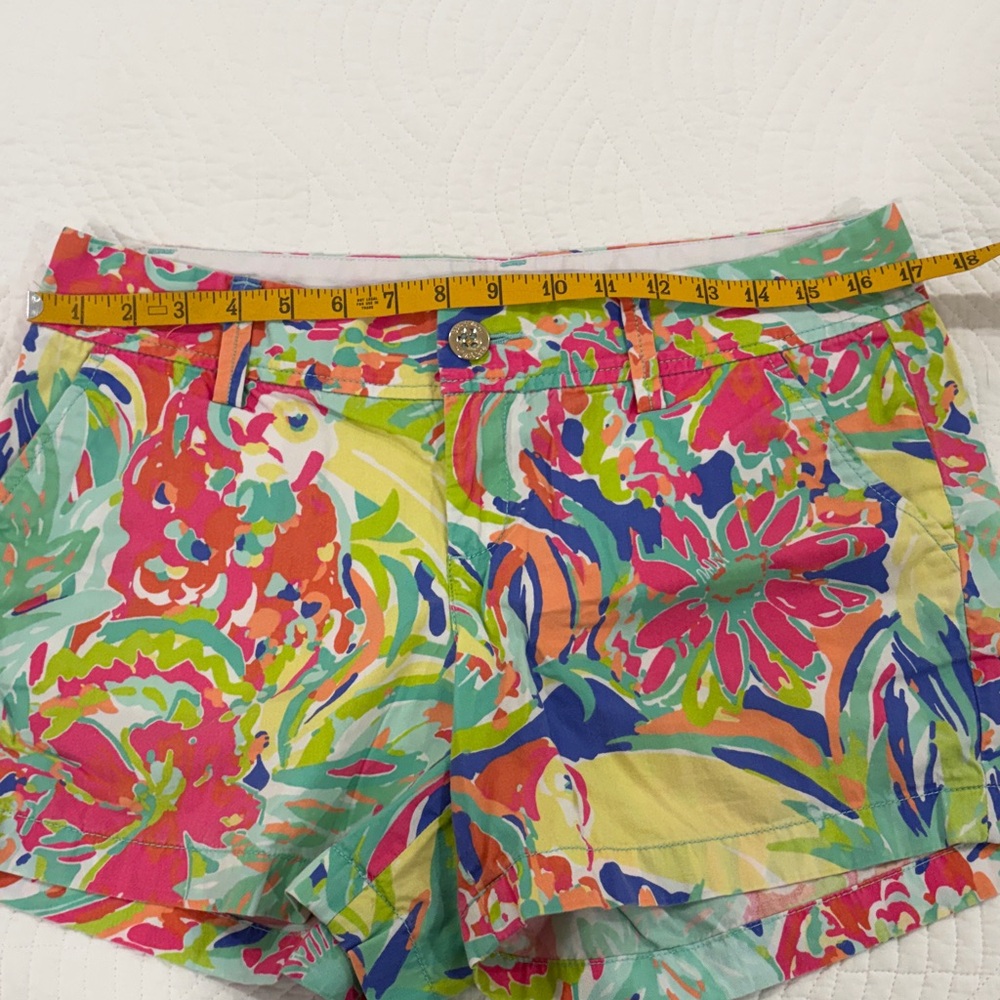 Lilly Pulitzer, The Callahan Short. Vibrant & Floral - Picture 7 of 9